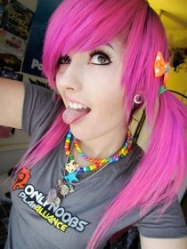 Teen slut on the bed is